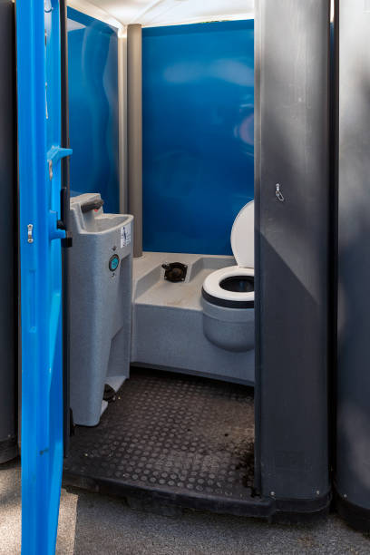 Best Portable restroom trailer rental  in Harrisburg, PA